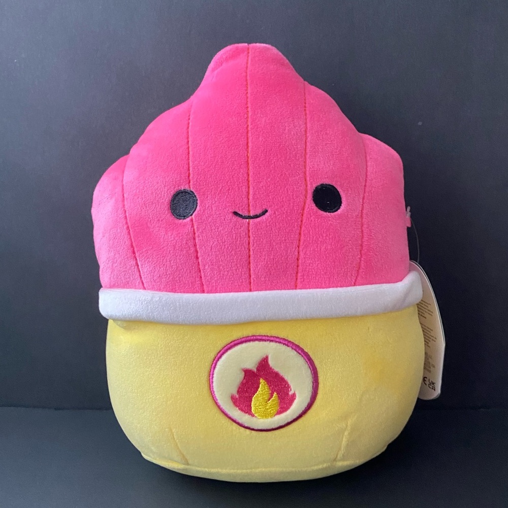 Brand New Squishmallow Mariska Flamin’ Hot Fries Pink Yellow Plush Toy